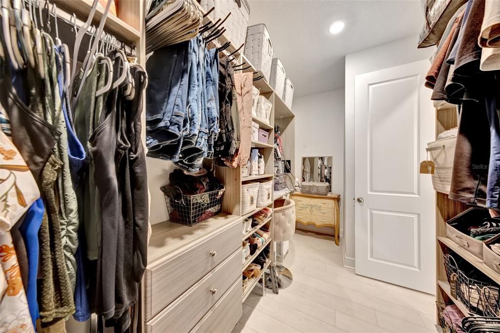 For Sale: $485,000 (2 beds, 2 baths, 1904 Square Feet)