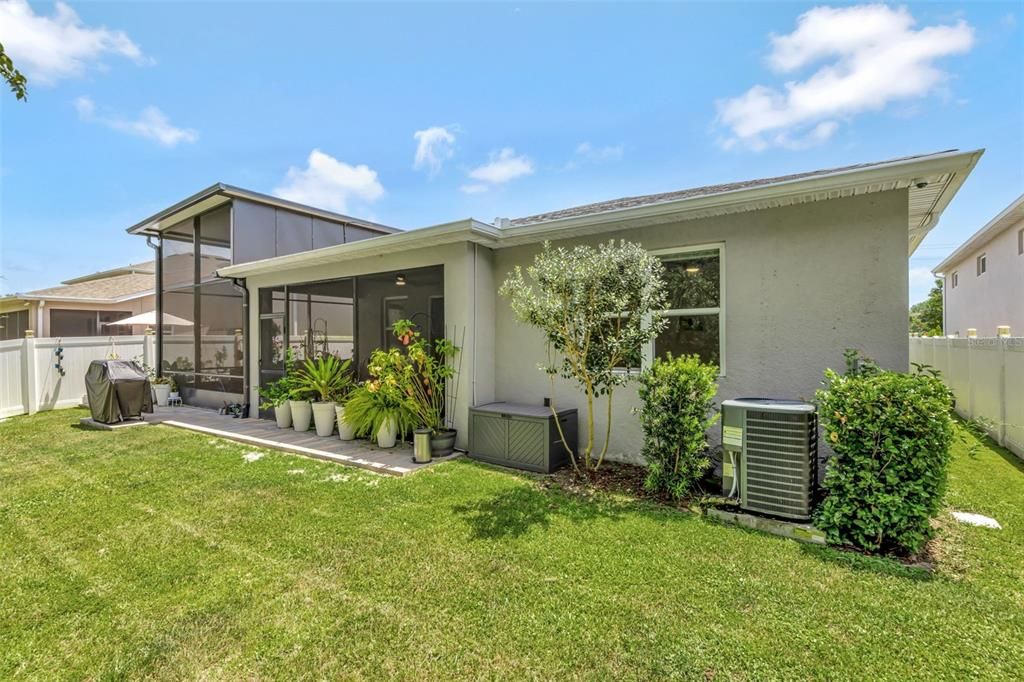 For Sale: $485,000 (2 beds, 2 baths, 1904 Square Feet)