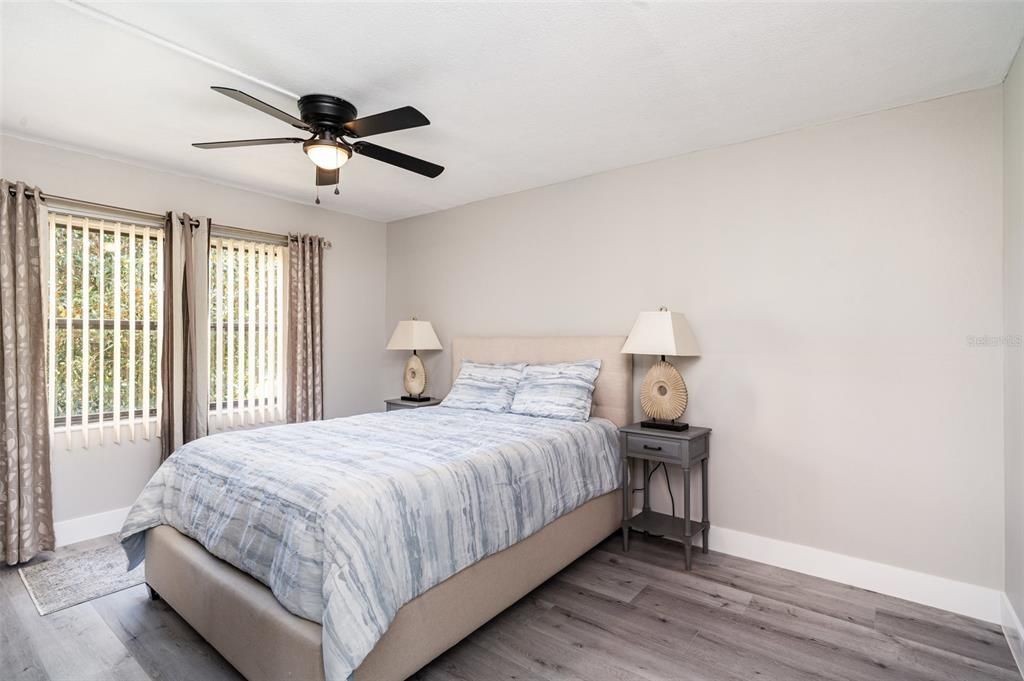 En Venta: $145,000 (2 camas, 2 baños, 1050 Pies cuadrados)