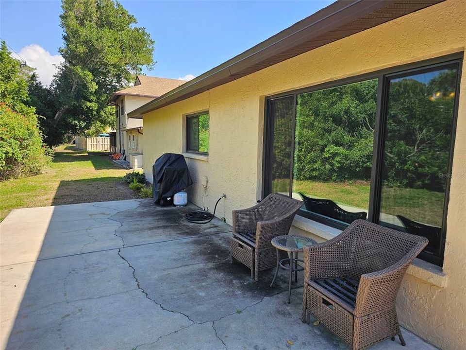 出租: $3,900 (3 贝兹, 2 浴室, 1823 平方英尺)