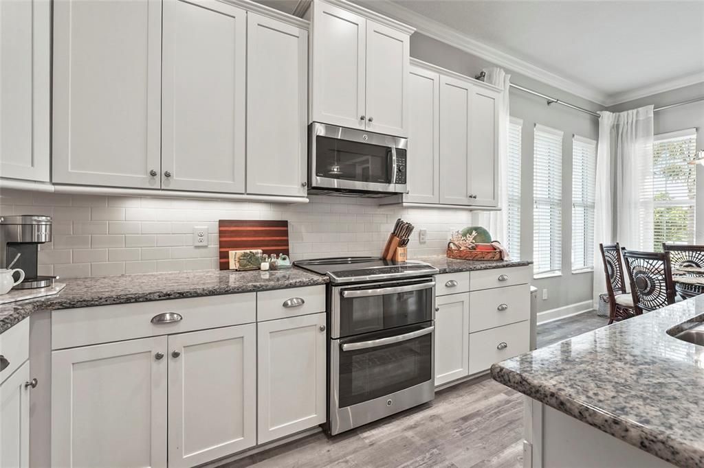 For Sale: $1,200,000 (3 beds, 3 baths, 2206 Square Feet)