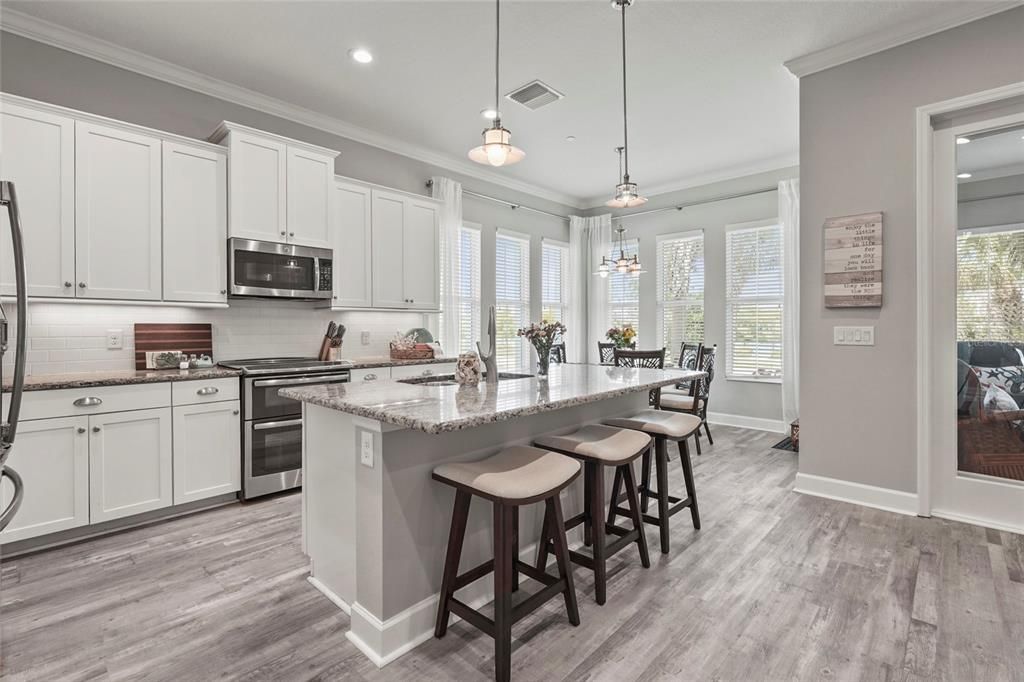 For Sale: $1,200,000 (3 beds, 3 baths, 2206 Square Feet)