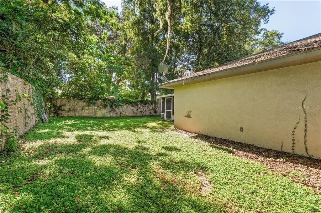 На продажу: $155,000 (2 спален, 2 ванн, 1040 Квадратных фут)