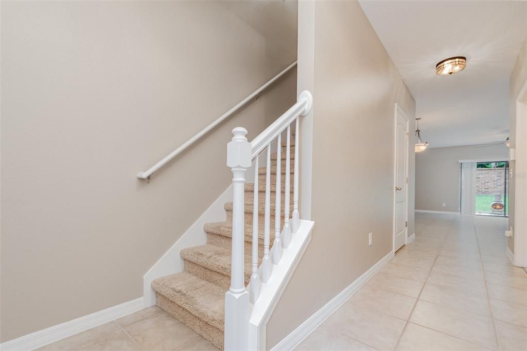 Activo con contrato: $329,900 (3 camas, 2 baños, 1404 Pies cuadrados)