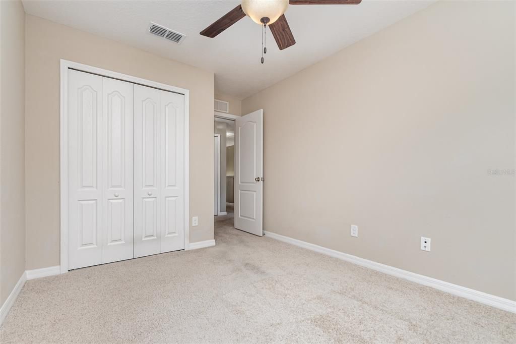 Activo con contrato: $329,900 (3 camas, 2 baños, 1404 Pies cuadrados)