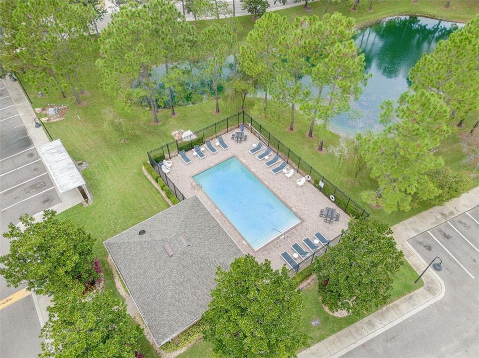 Activo con contrato: $329,900 (3 camas, 2 baños, 1404 Pies cuadrados)