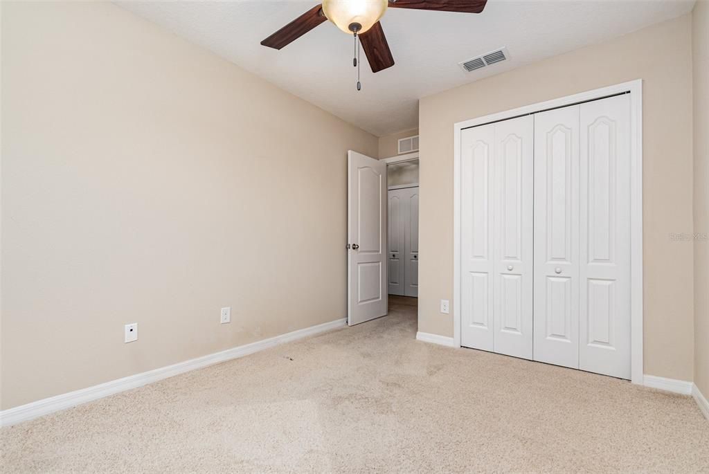 Activo con contrato: $329,900 (3 camas, 2 baños, 1404 Pies cuadrados)