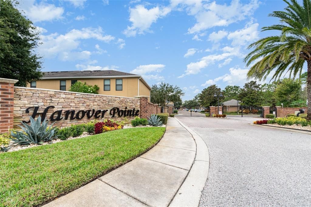 Activo con contrato: $329,900 (3 camas, 2 baños, 1404 Pies cuadrados)