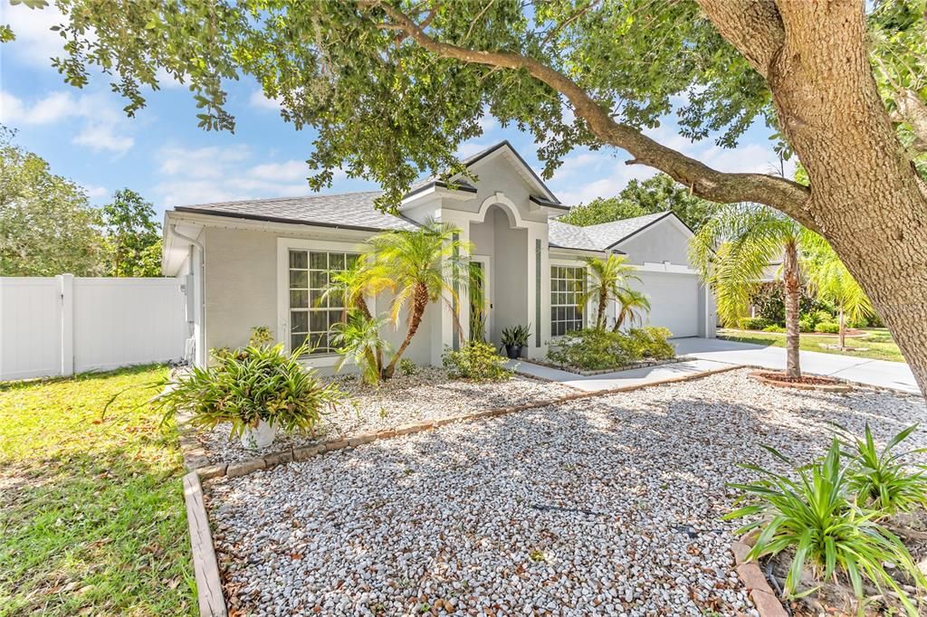 Active With Contract: $335,000 (3 beds, 2 baths, 1785 Square Feet)