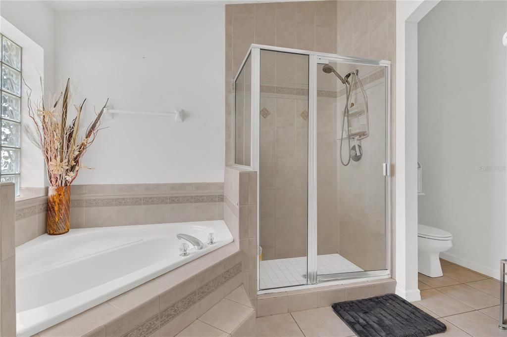 Active With Contract: $335,000 (3 beds, 2 baths, 1785 Square Feet)