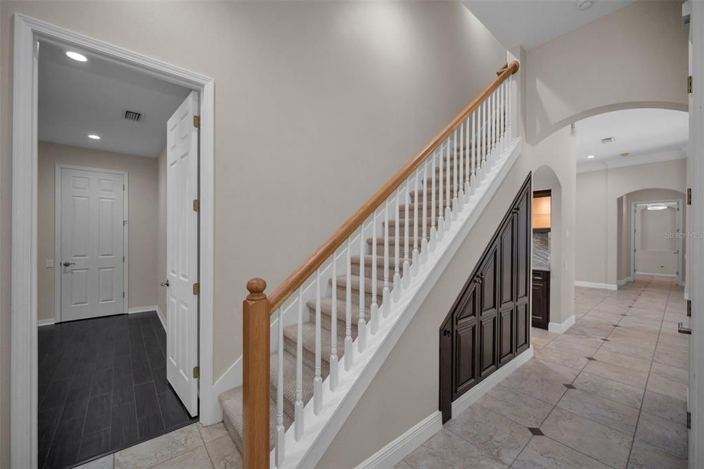 Activo con contrato: $925,000 (5 camas, 4 baños, 3948 Pies cuadrados)