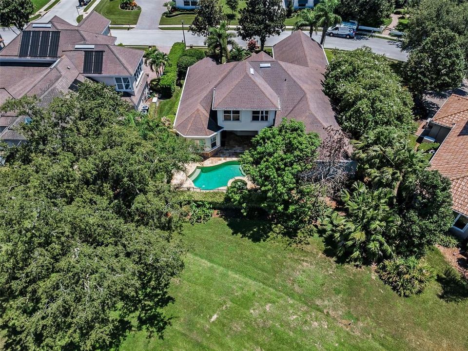 Activo con contrato: $925,000 (5 camas, 4 baños, 3948 Pies cuadrados)