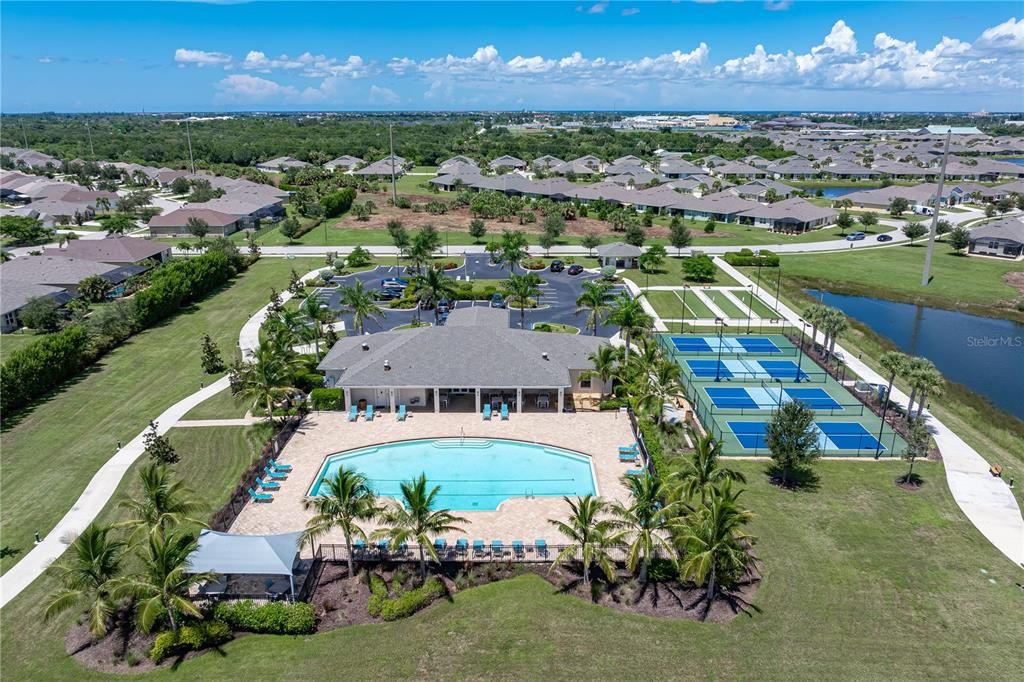 Active With Contract: $355,000 (4 beds, 2 baths, 1846 Square Feet)