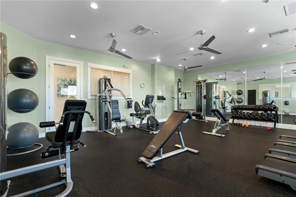 Active With Contract: $355,000 (4 beds, 2 baths, 1846 Square Feet)