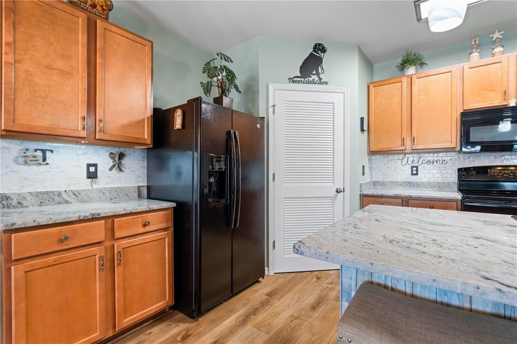 Active With Contract: $355,000 (4 beds, 2 baths, 1846 Square Feet)