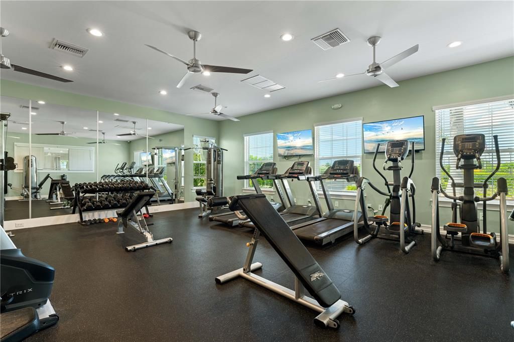 Active With Contract: $355,000 (4 beds, 2 baths, 1846 Square Feet)