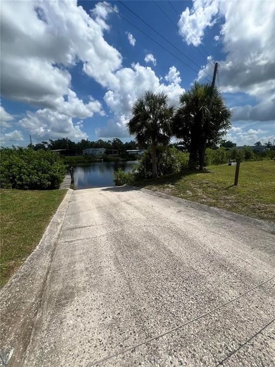 Activo con contrato: $155,000 (2 camas, 2 baños, 1196 Pies cuadrados)