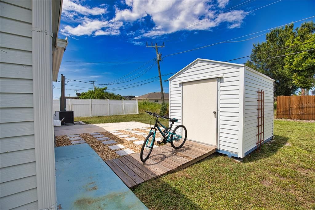 Activo con contrato: $155,000 (2 camas, 2 baños, 1196 Pies cuadrados)