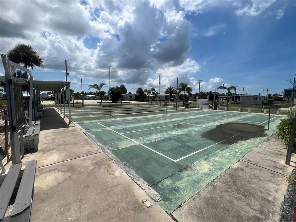 Activo con contrato: $155,000 (2 camas, 2 baños, 1196 Pies cuadrados)