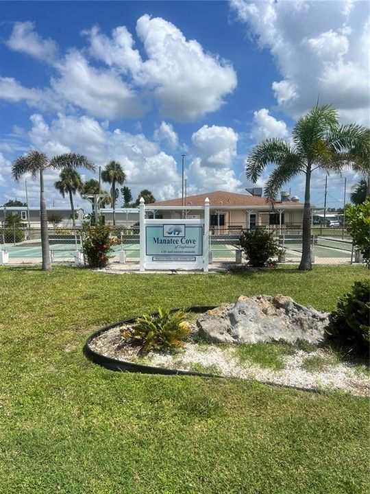 Activo con contrato: $155,000 (2 camas, 2 baños, 1196 Pies cuadrados)