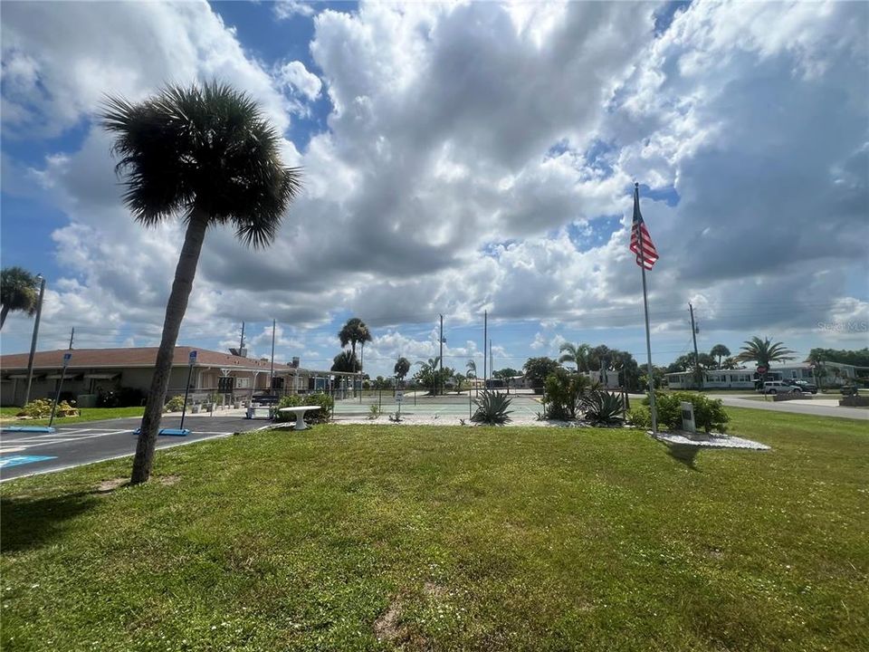 Activo con contrato: $155,000 (2 camas, 2 baños, 1196 Pies cuadrados)