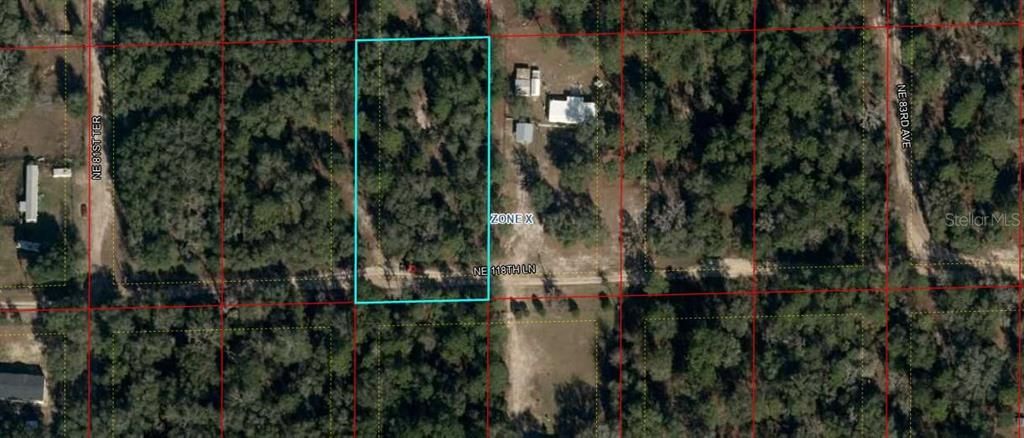 En Venta: $18,000 (1.25 acres)