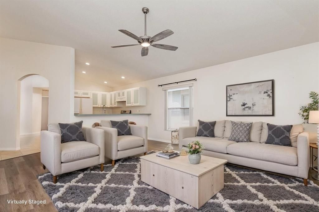 Active With Contract: $240,000 (3 beds, 3 baths, 1744 Square Feet)