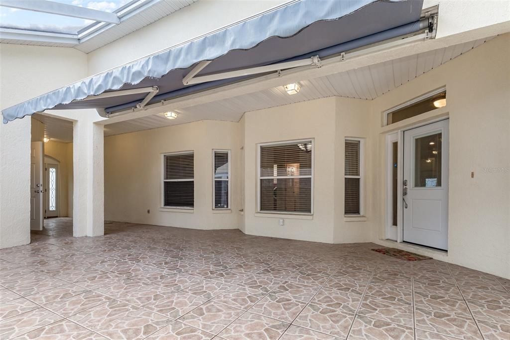 Active With Contract: $240,000 (3 beds, 3 baths, 1744 Square Feet)