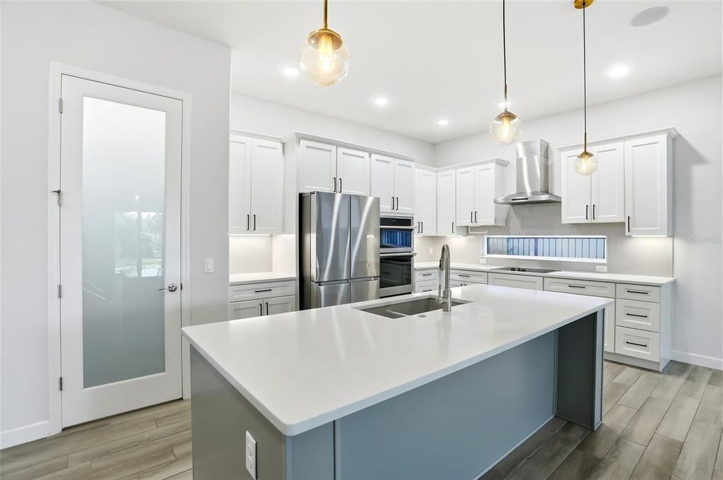 待售: $679,900 (4 贝兹, 3 浴室, 3135 平方英尺)