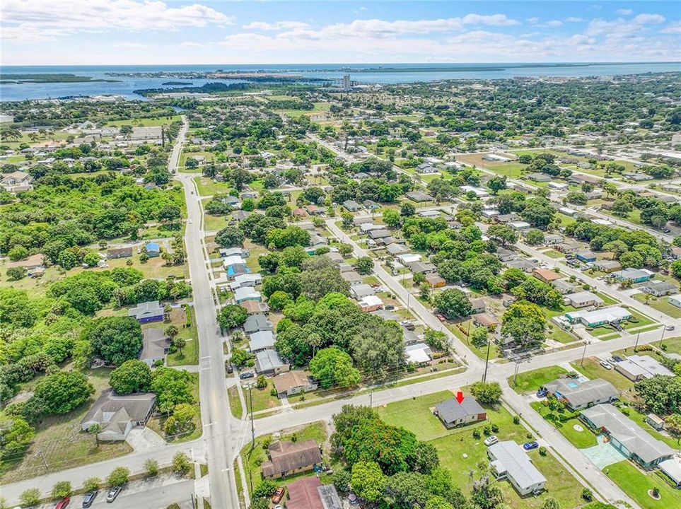 待售: $235,000 (3 贝兹, 1 浴室, 1090 平方英尺)