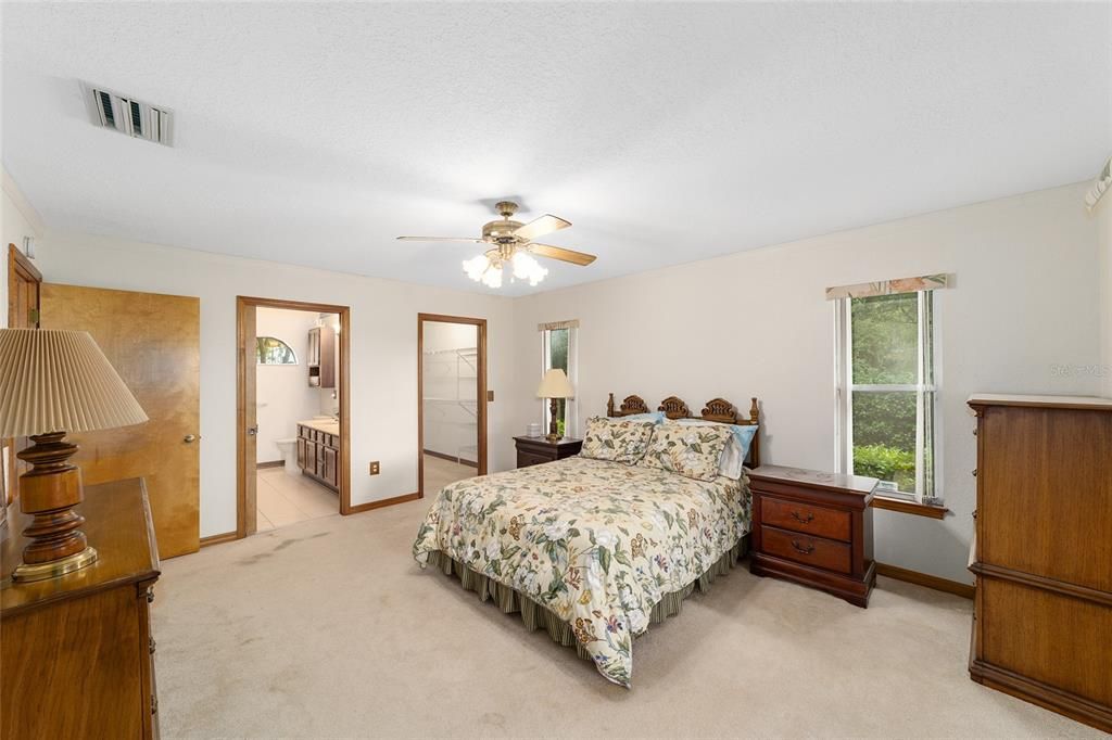 For Sale: $307,250 (3 beds, 2 baths, 2106 Square Feet)