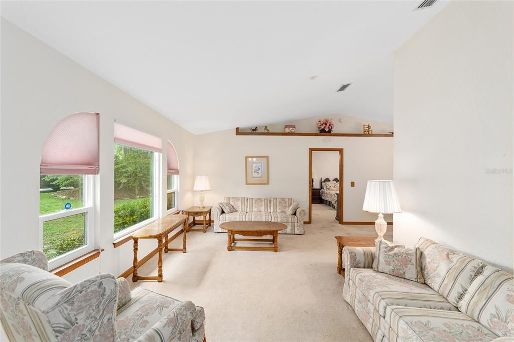 For Sale: $307,250 (3 beds, 2 baths, 2106 Square Feet)