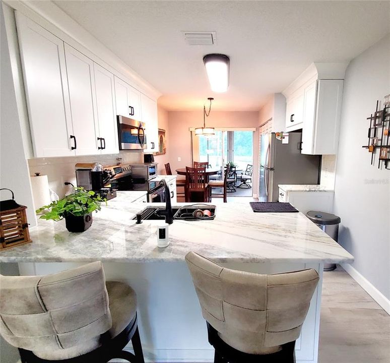 Activo con contrato: $129,900 (2 camas, 1 baños, 925 Pies cuadrados)