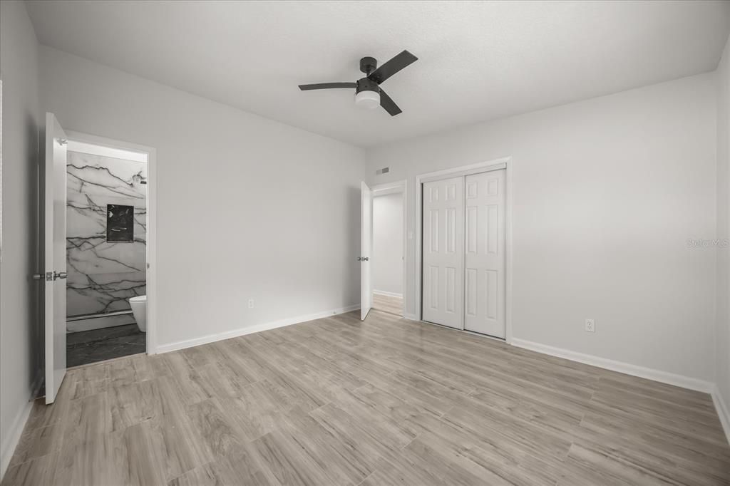 待售: $425,000 (4 贝兹, 2 浴室, 1627 平方英尺)