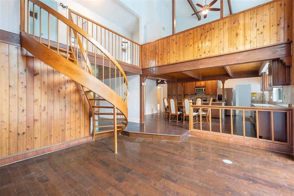 На продажу: $675,000 (5 спален, 3 ванн, 3150 Квадратных фут)