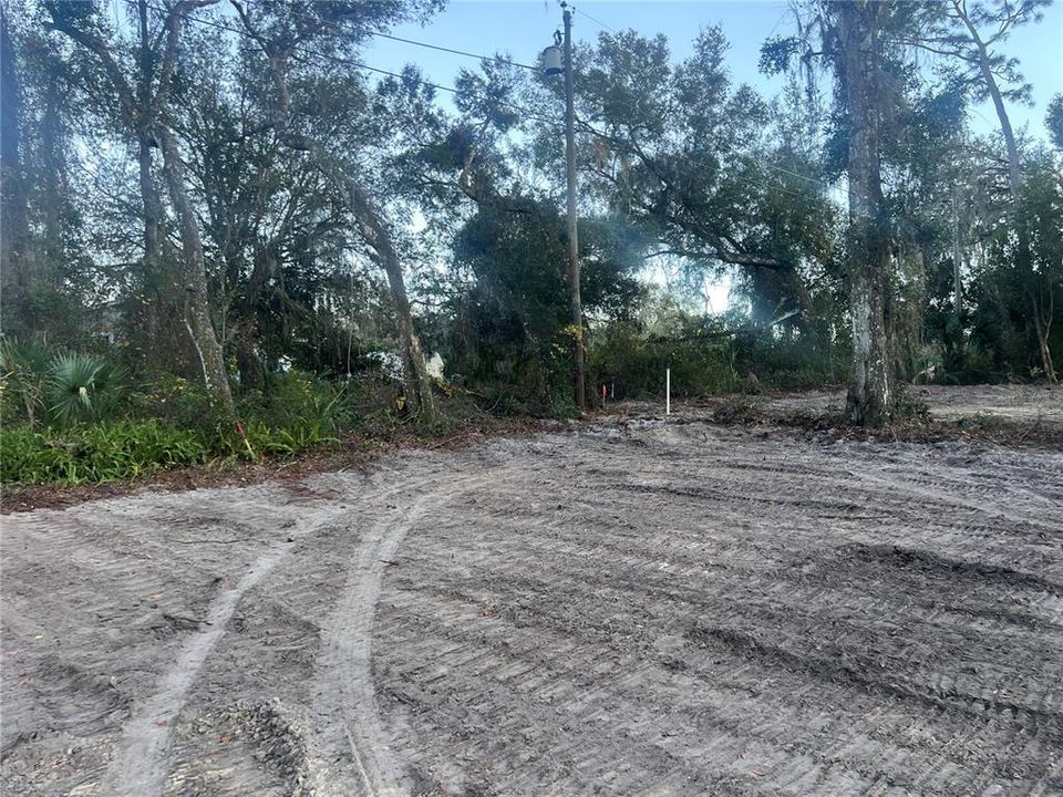 待售: $27,000 (0.23 acres)