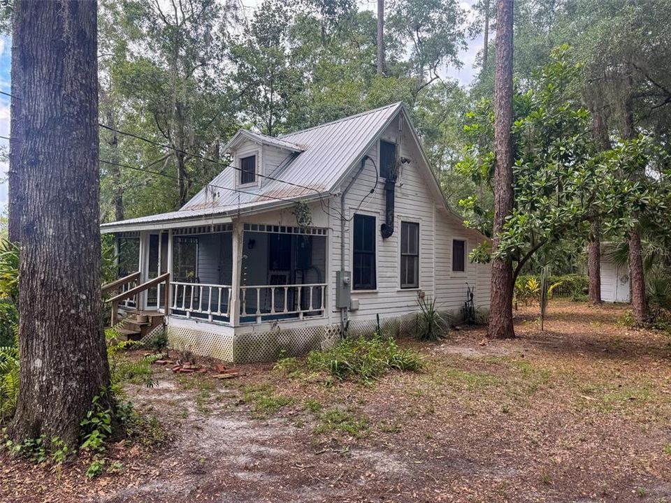 Недавно продано: $147,500 (1 спален, 1 ванн, 732 Квадратных фут)