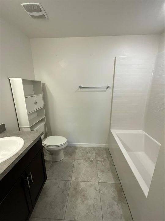 出租: $2,700 (5 贝兹, 3 浴室, 2656 平方英尺)