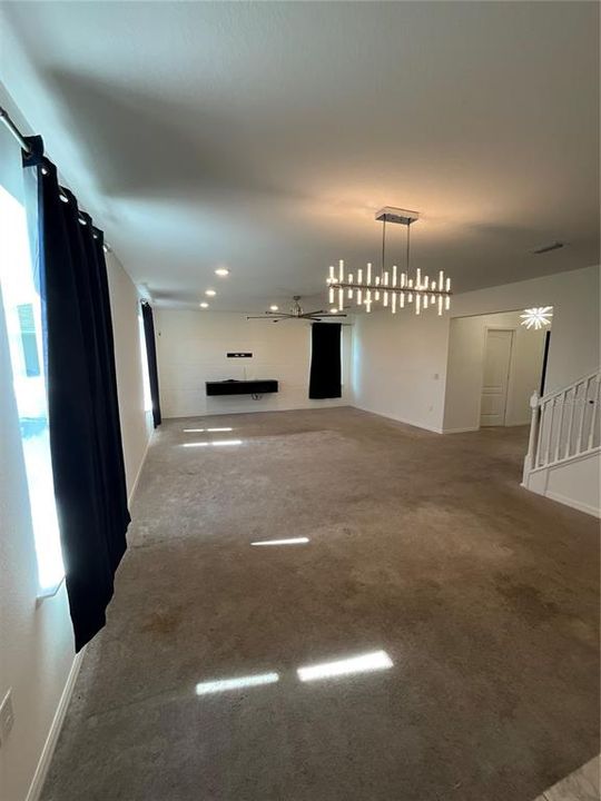 出租: $2,700 (5 贝兹, 3 浴室, 2656 平方英尺)