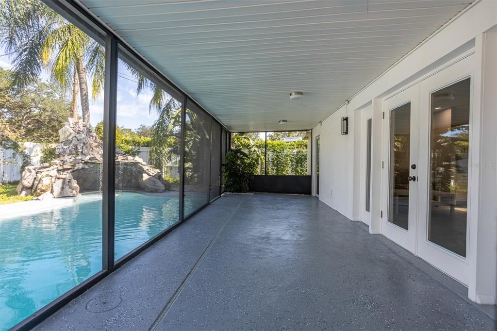 For Sale: $545,000 (3 beds, 2 baths, 1798 Square Feet)