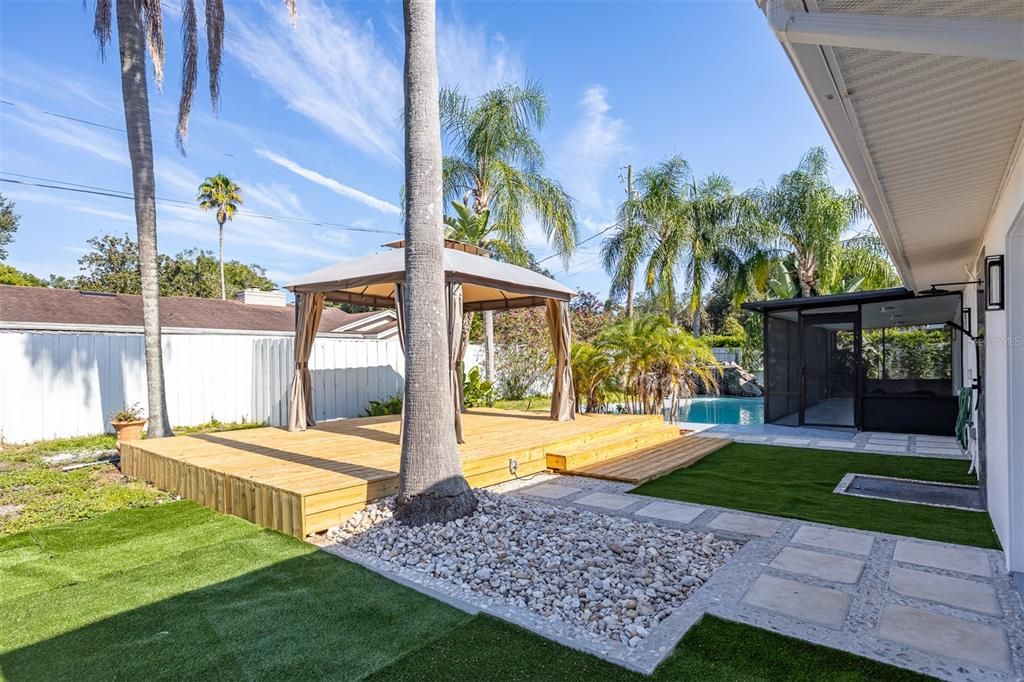 For Sale: $545,000 (3 beds, 2 baths, 1798 Square Feet)