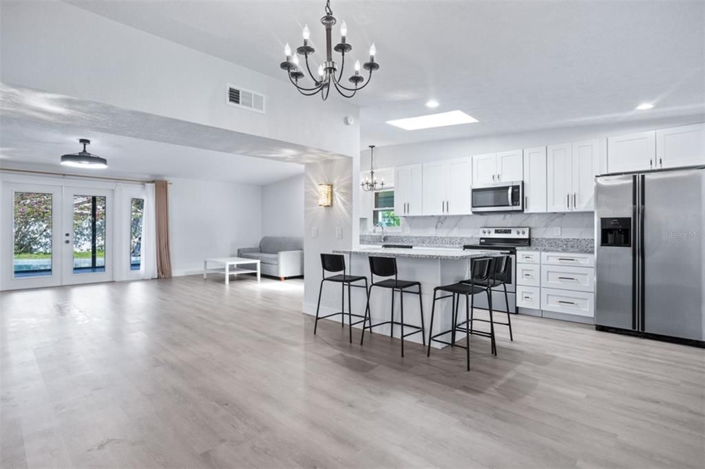 For Sale: $545,000 (3 beds, 2 baths, 1798 Square Feet)