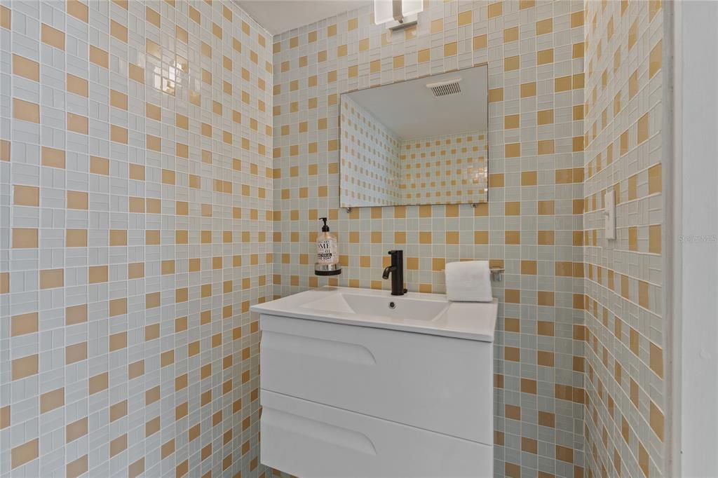 На продажу: $6,200,000 (3 спален, 3 ванн, 3511 Квадратных фут)