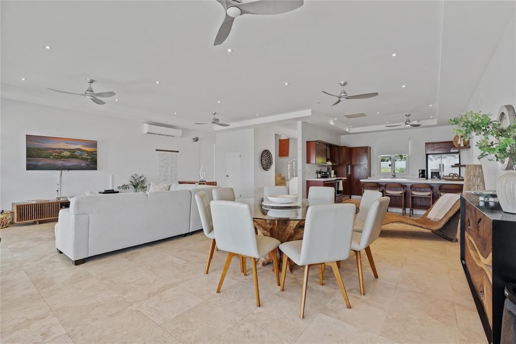 На продажу: $6,200,000 (3 спален, 3 ванн, 3511 Квадратных фут)