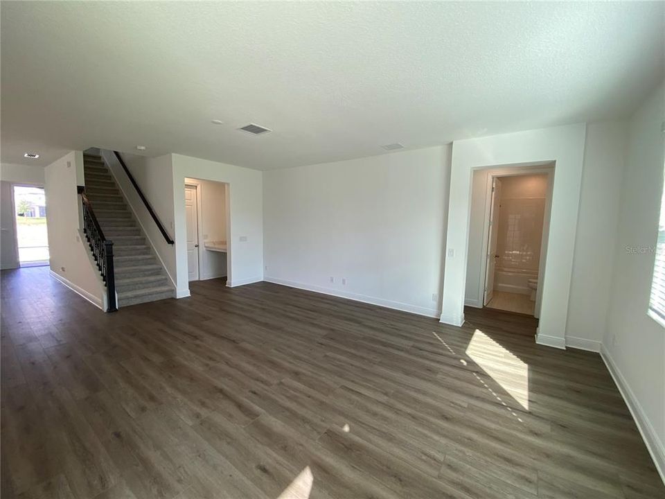 For Sale: $669,990 (5 beds, 3 baths, 3198 Square Feet)