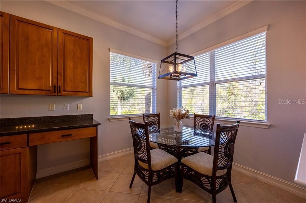 待售: $347,500 (2 贝兹, 2 浴室, 2174 平方英尺)