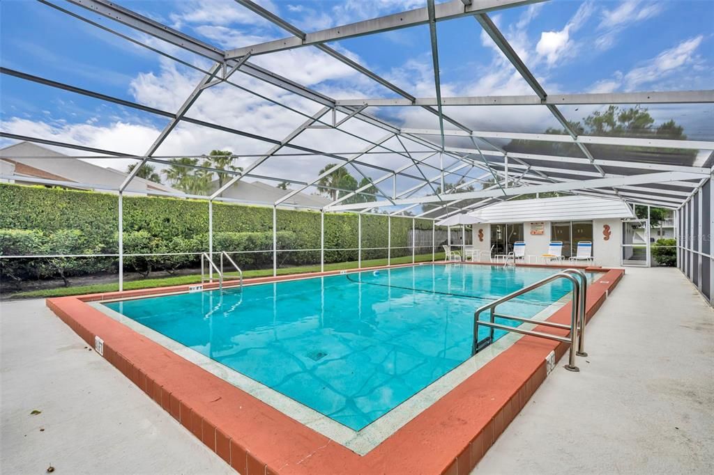 For Sale: $165,000 (1 beds, 1 baths, 644 Square Feet)