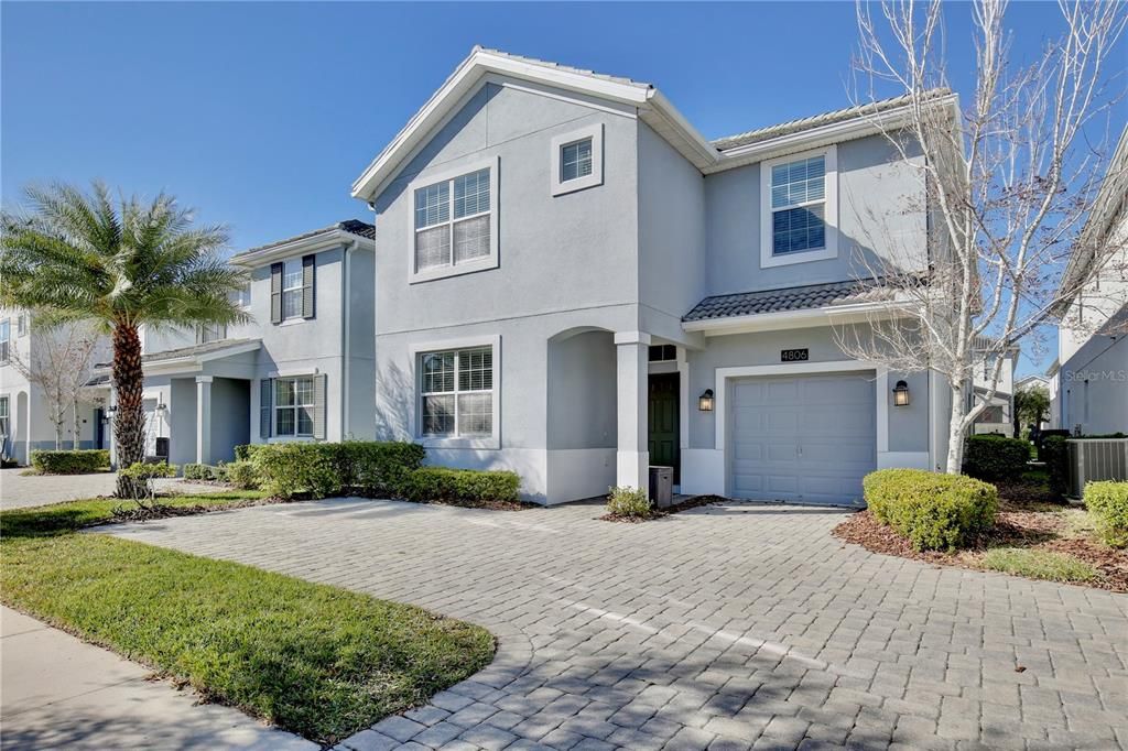 Active With Contract: $625,000 (6 beds, 5 baths, 3291 Square Feet)