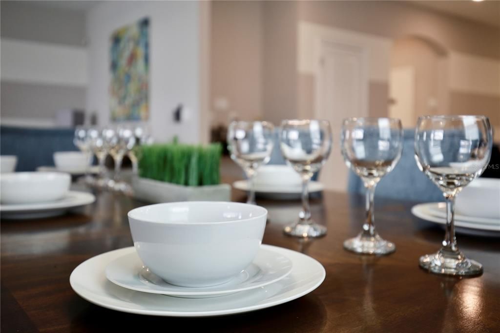 Active With Contract: $625,000 (6 beds, 5 baths, 3291 Square Feet)