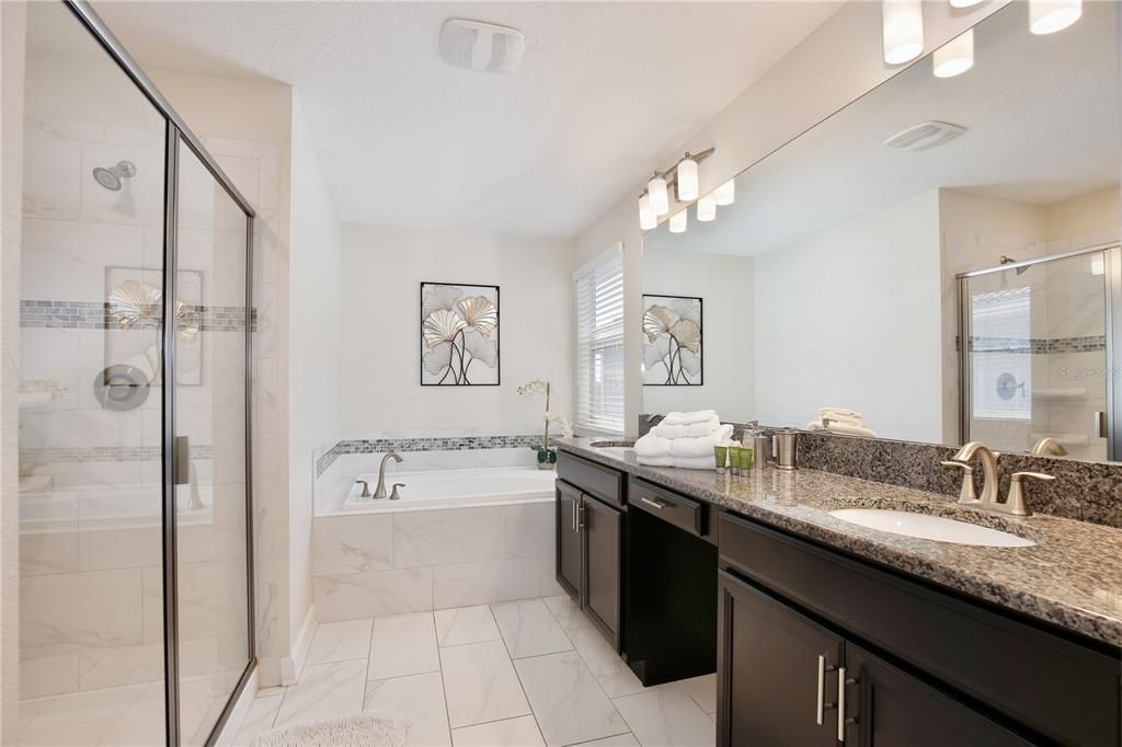 Active With Contract: $625,000 (6 beds, 5 baths, 3291 Square Feet)